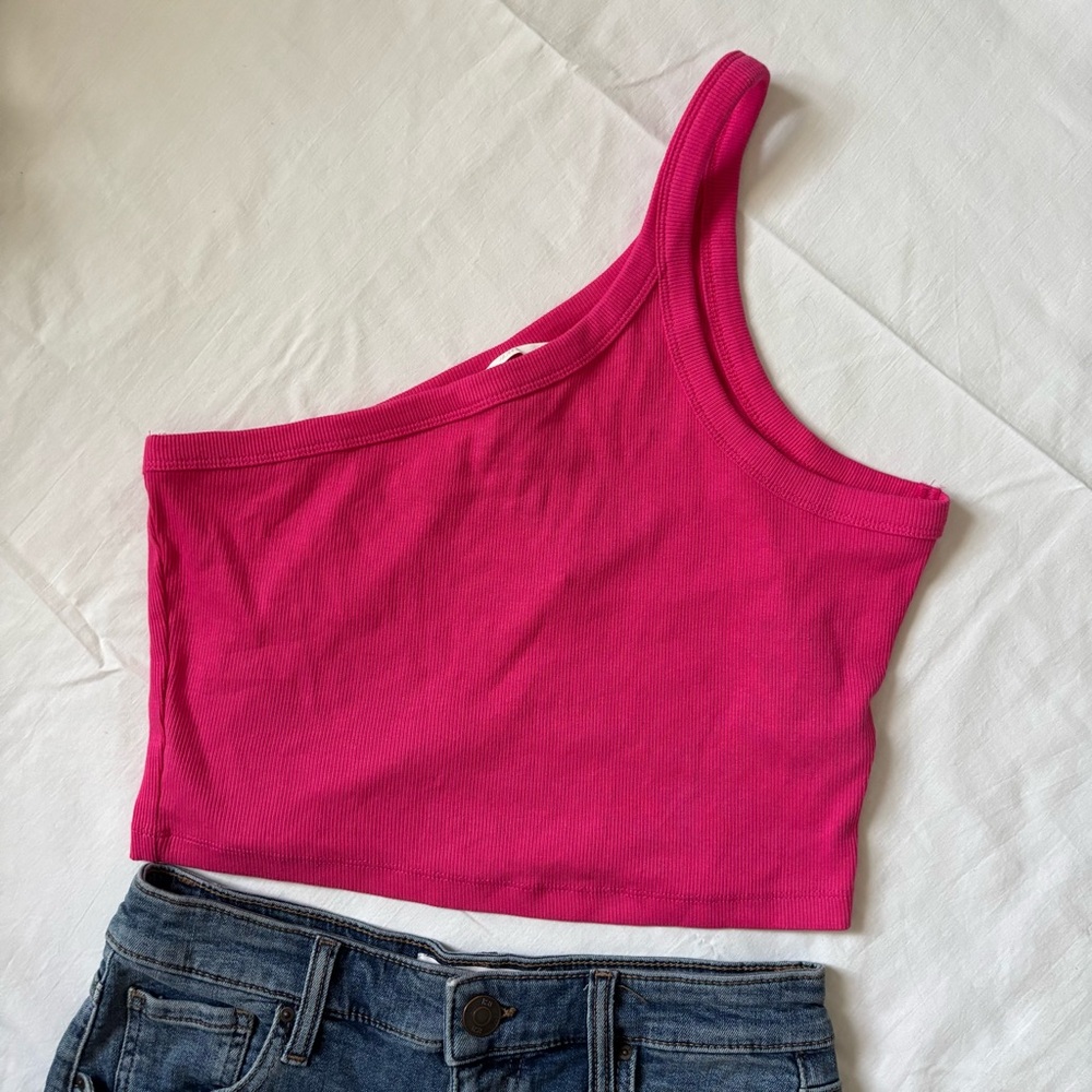 NWT H&M Women’s Hot Pink One Shoulder Crop Top Size M